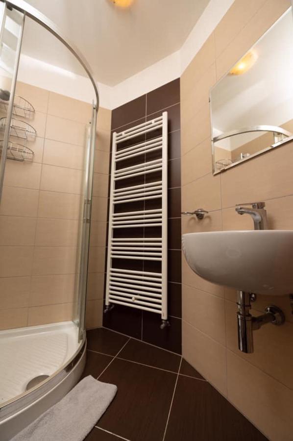 Apartmaji Velikonja อายดอฟช์ชีนา ภายนอก รูปภาพ